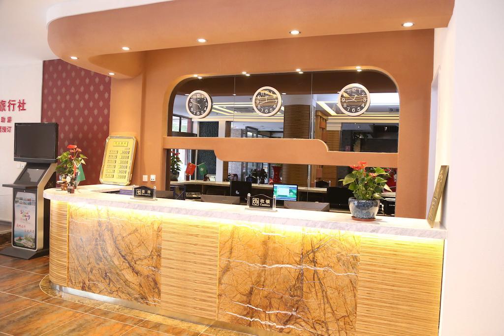 Qingdao Fu Yong Hotel מראה חיצוני תמונה